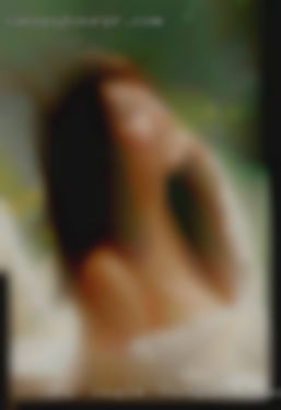 I  am looking for couple in Rockport, Texas a couple or hotwife.