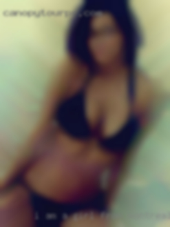 I am only looking a girl from Montreal for NSA partners.